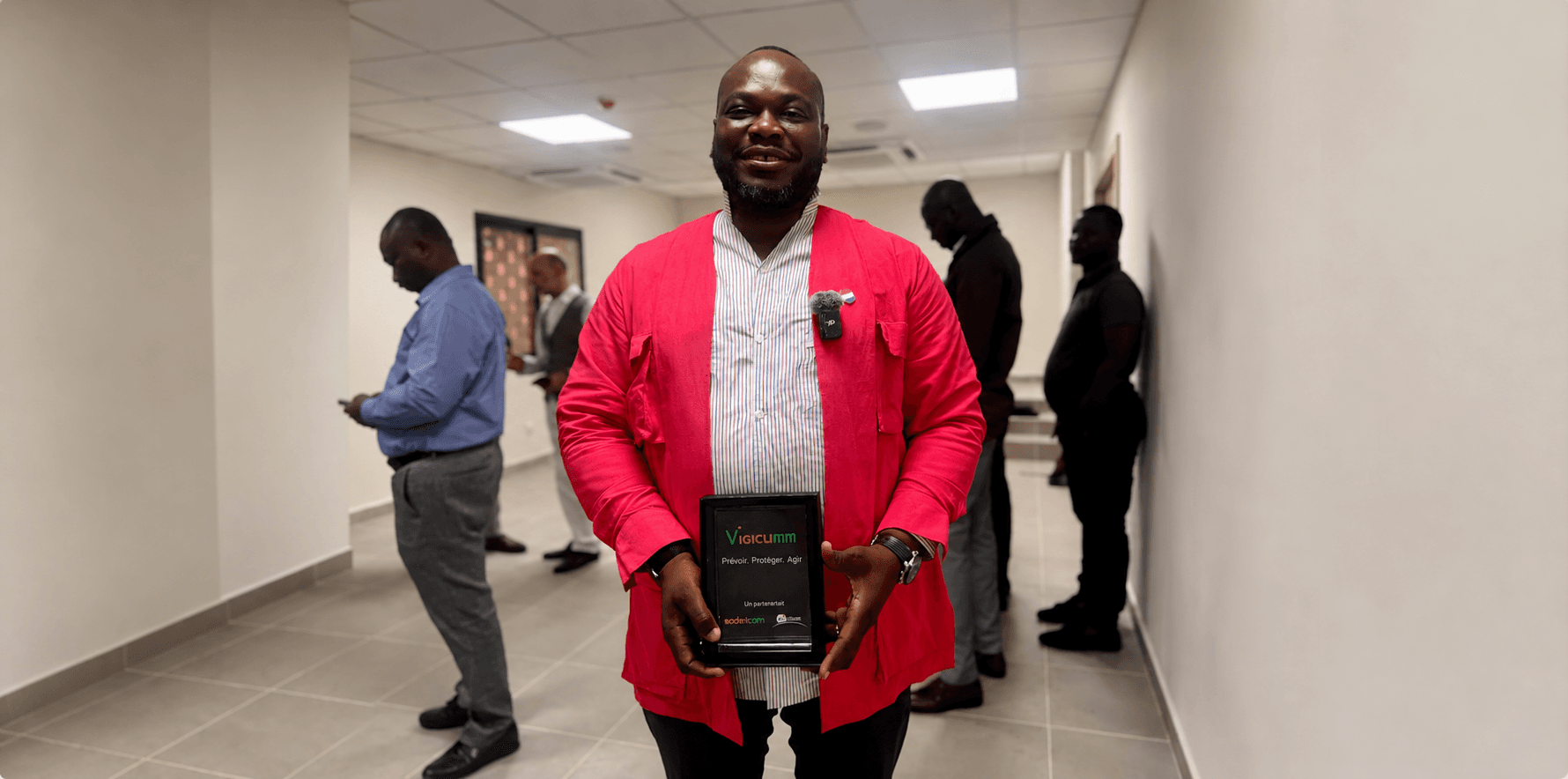 La startup ivoirienne LIFILED reçoit le Trophée Partenaire VIGICLIMM pour son expertise technologique