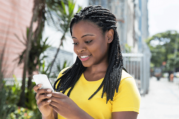 Gabon : la GSMA veut baisser le coût des smartphones pour élargir le marché numérique